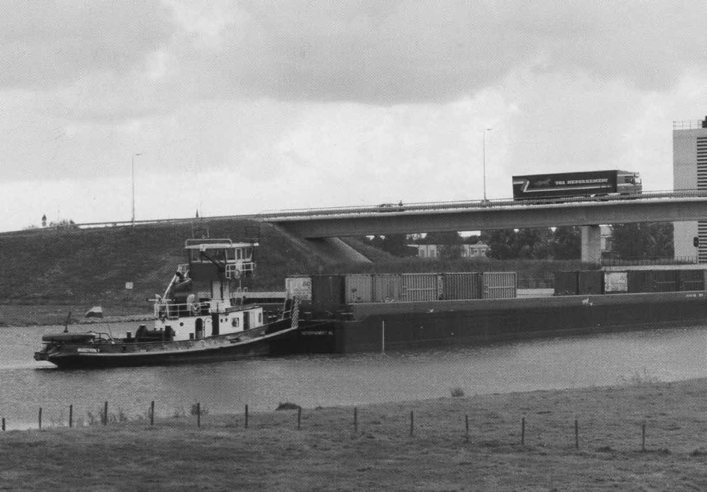 Vos transport 100 jaar Maasstroom 9